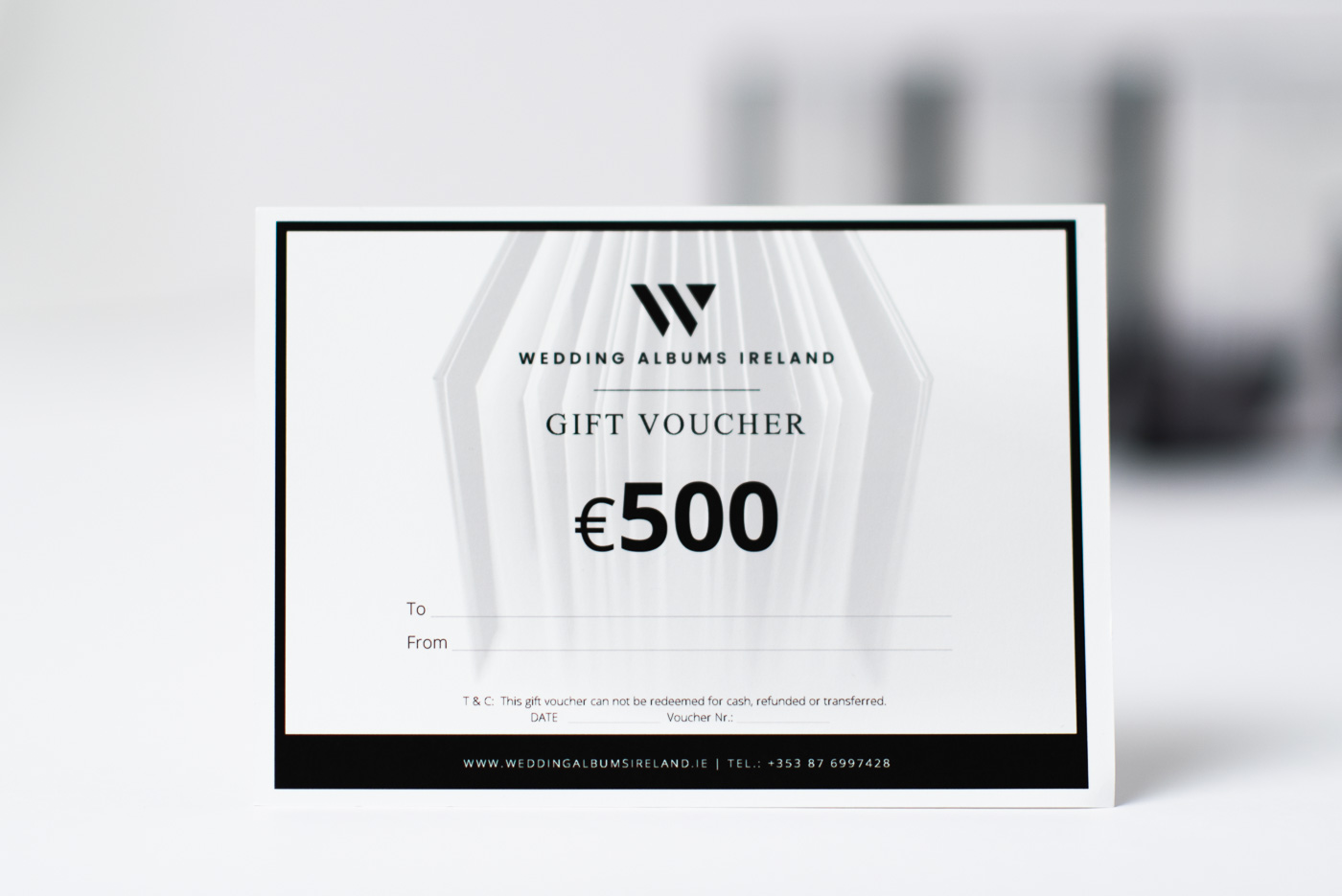 Gift Vouchers is Nr 1 for Wedding albums. Free Shipping in Ireland